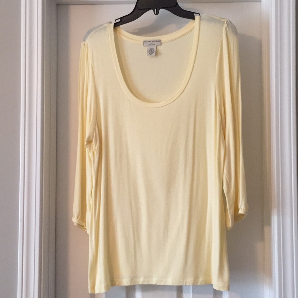 Banana Republic 3/4 sleeve yellow top
